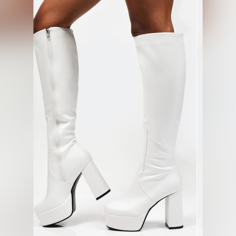 🤍Lamoda White Knee High Boots🤍